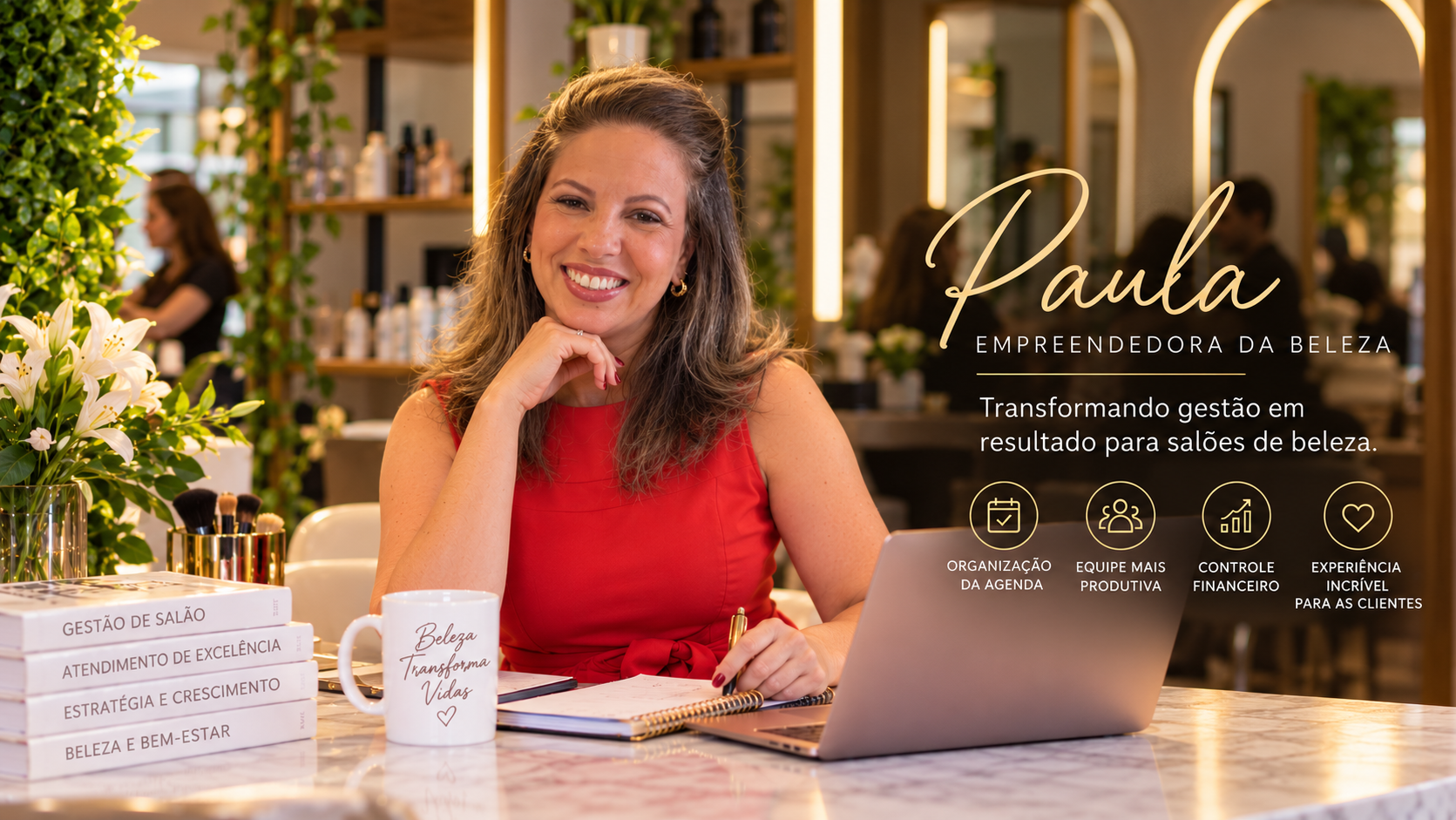 Paula Miranda, empreendedora da beleza, em seu salão